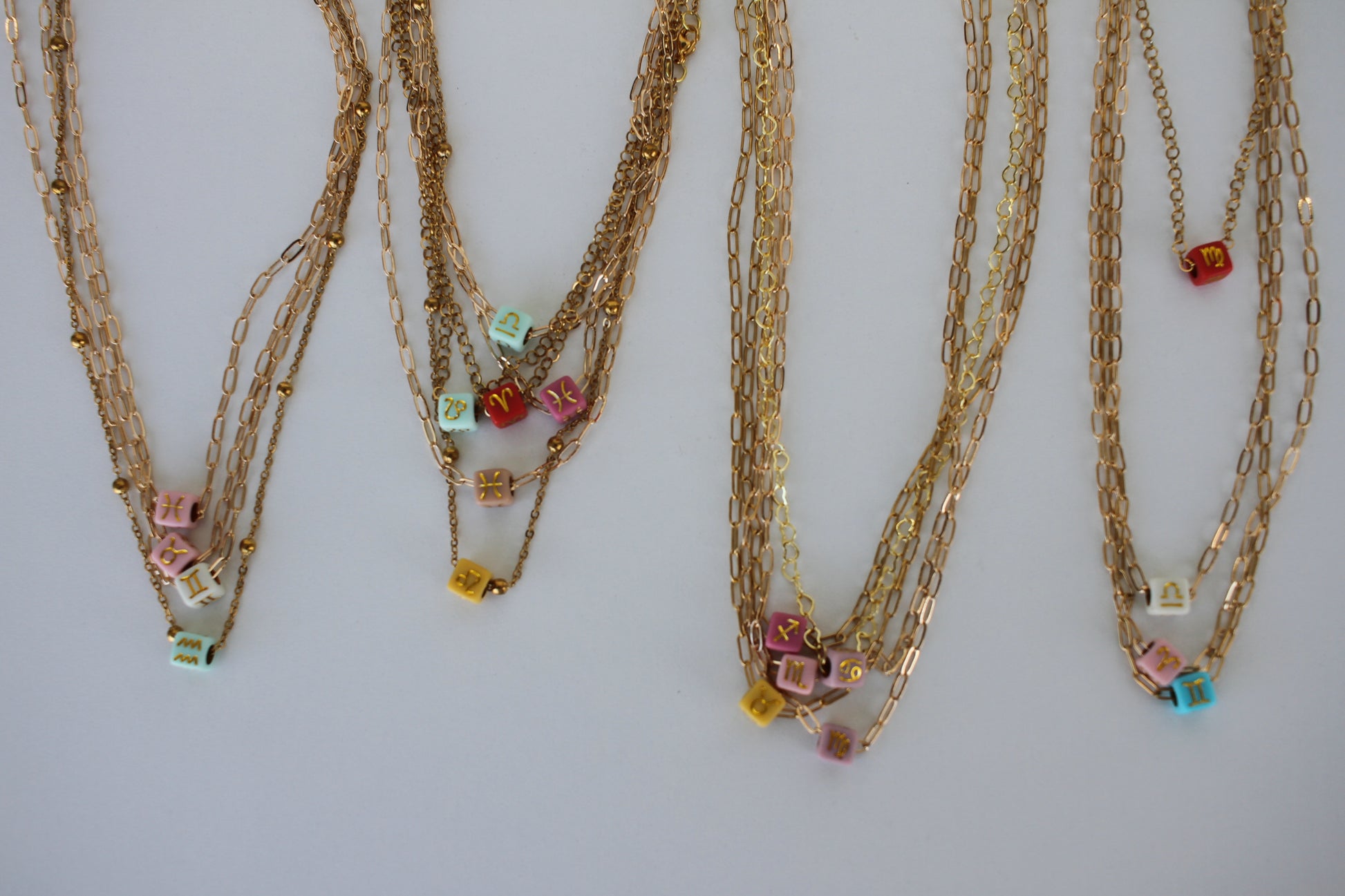 Collar Zodiacal Dorado  | Joyería Personalizada de Signos Zodiac Gold Necklace  | Personalized Astrology Jewelry - Luna by Cinthia Garcia