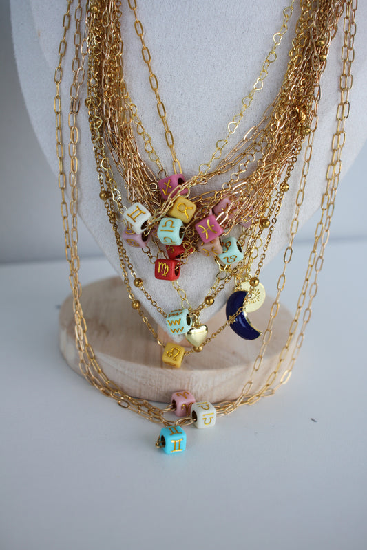 Collar Zodiacal Dorado  | Joyería Personalizada de Signos Zodiac Gold Necklace  | Personalized Astrology Jewelry - Luna by Cinthia Garcia